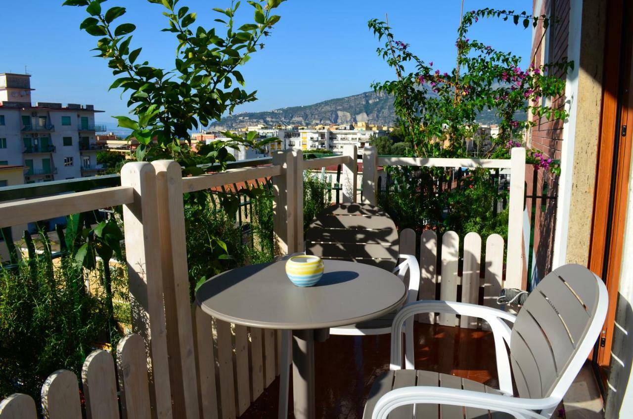 Luiselle Charming Accommodation Sorrento City Center Exterior foto